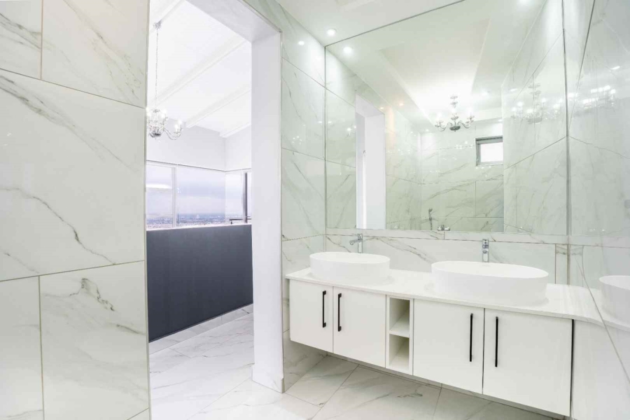 5 Bedroom Property for Sale in Fairhaven Country Estate Western Cape